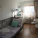 Appartement U Vaclava - 7 Minut Od Letiste Vaclava Havla - Parkovani Zdarma Kněževes