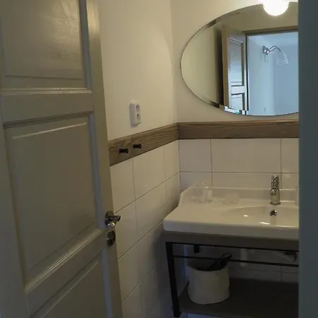 Lejlighed U Vaclava - 7 Minut Od Letiste Vaclava Havla - Parkovani Zdarma Kněževes
