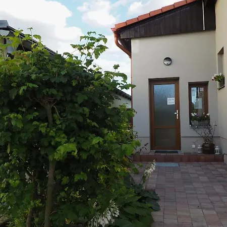 U Vaclava - 7 Minut Od Letiste Vaclava Havla - Parkovani Zdarma Lejlighed *
