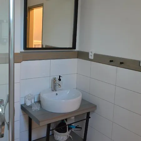Lejlighed U Vaclava - 7 Minut Od Letiste Vaclava Havla - Parkovani Zdarma Kněževes