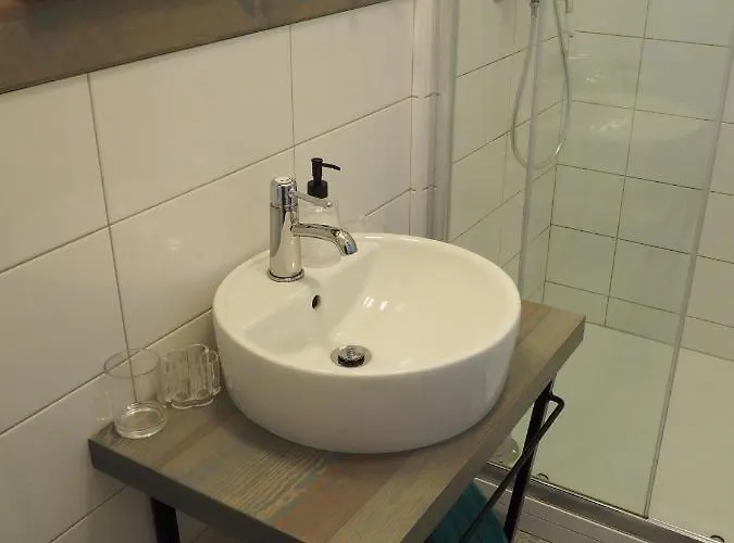 Apartment U Vaclava - 7 Minut Od Letiste Vaclava Havla - Parkovani Zdarma *
