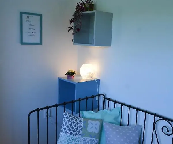 Apartment U Vaclava - 7 Minut Od Letiste Vaclava Havla - Parkovani Zdarma Kněževes