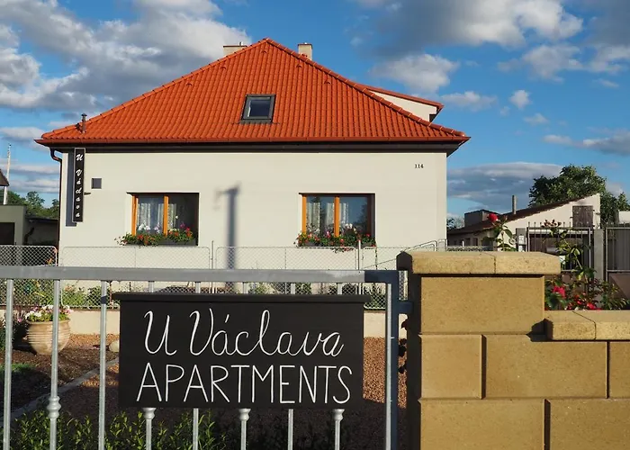 U Vaclava - 7 Minut Od Letiste Vaclava Havla - Parkovani Zdarma Apartment Kněževes