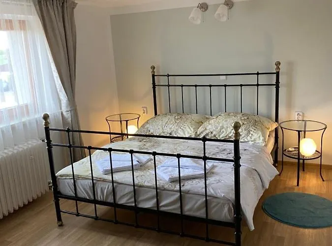 U Vaclava - 7 Minut Od Letiste Vaclava Havla - Parkovani Zdarma Apartment *