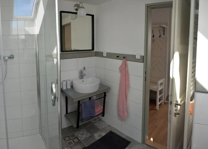 Apartment U Vaclava - 7 Minut Od Letiste Vaclava Havla - Parkovani Zdarma *